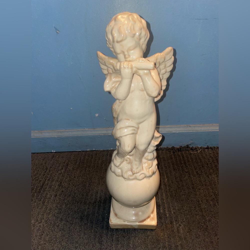 Antique angel statue
